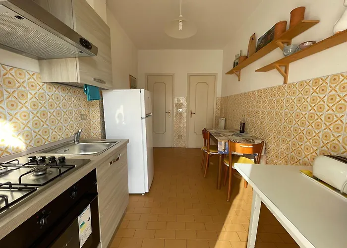 Apartment A 2 Passi Dal Mare *